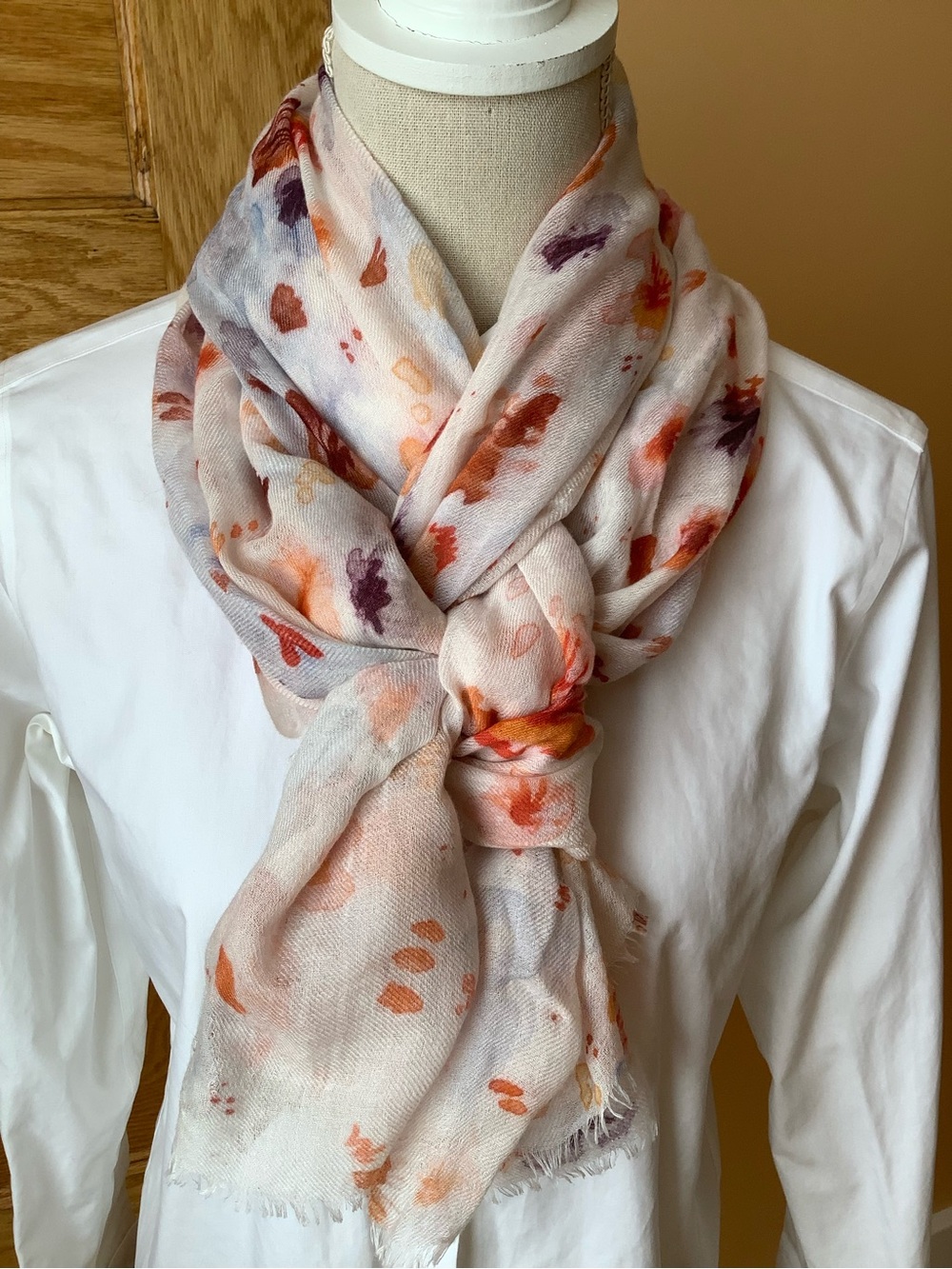 My Posh Shop Ivory Floral Print Scarf Wrap Large Soft Pastel Watercolour Heart - Picture 3 of 6
